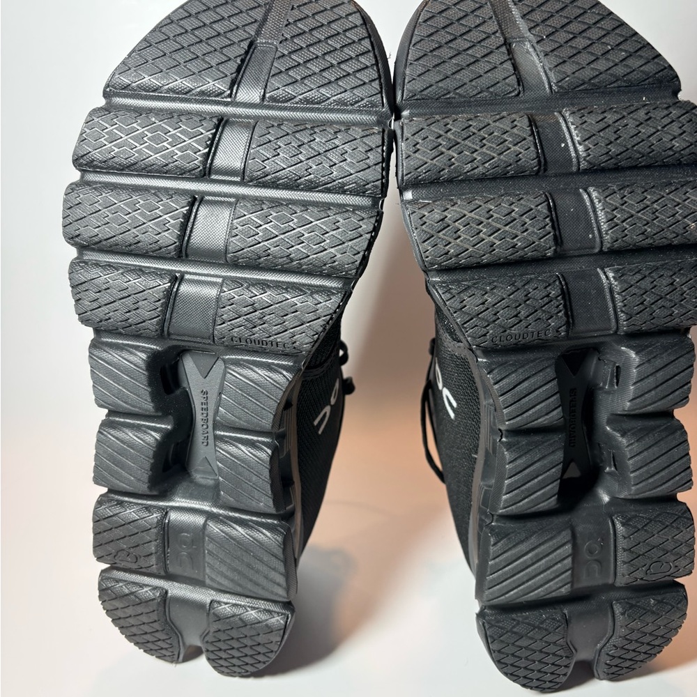 On Cloud X Women's Size 9.5. New in box. Black on Black - Picture 9 of 12